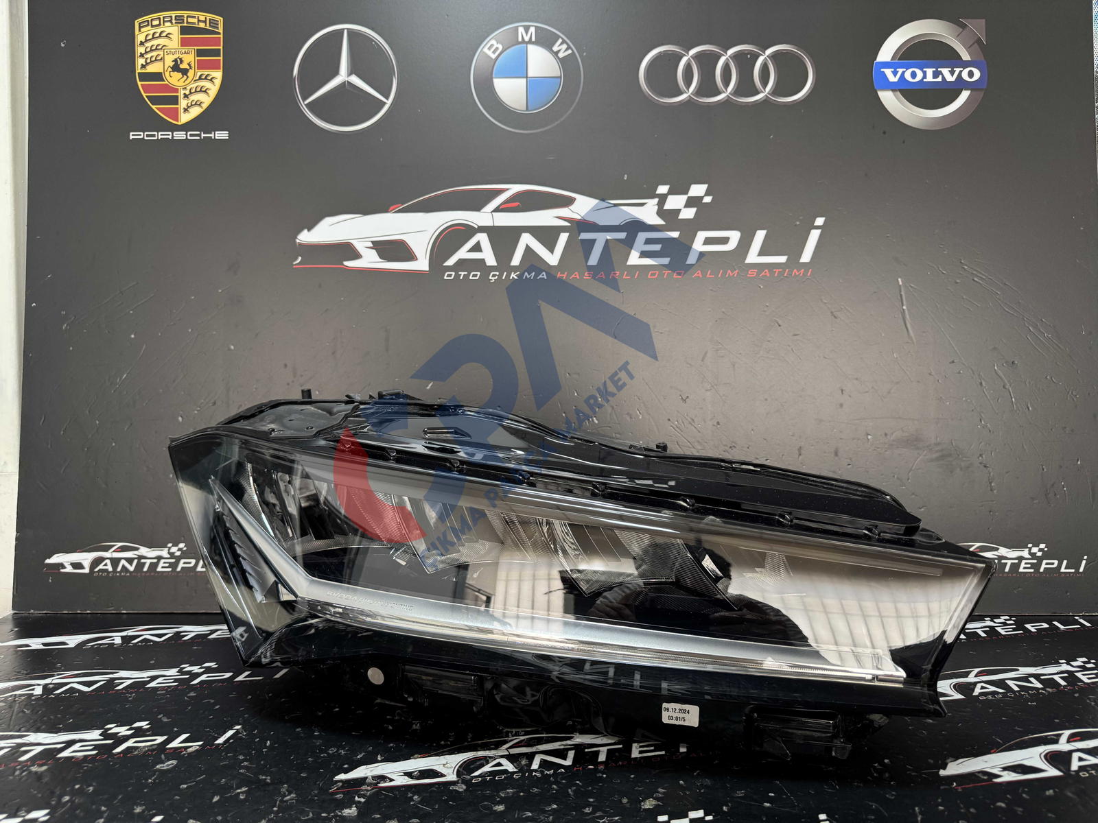 2025 Skoda SuperB Ful led Sağ Ön Far