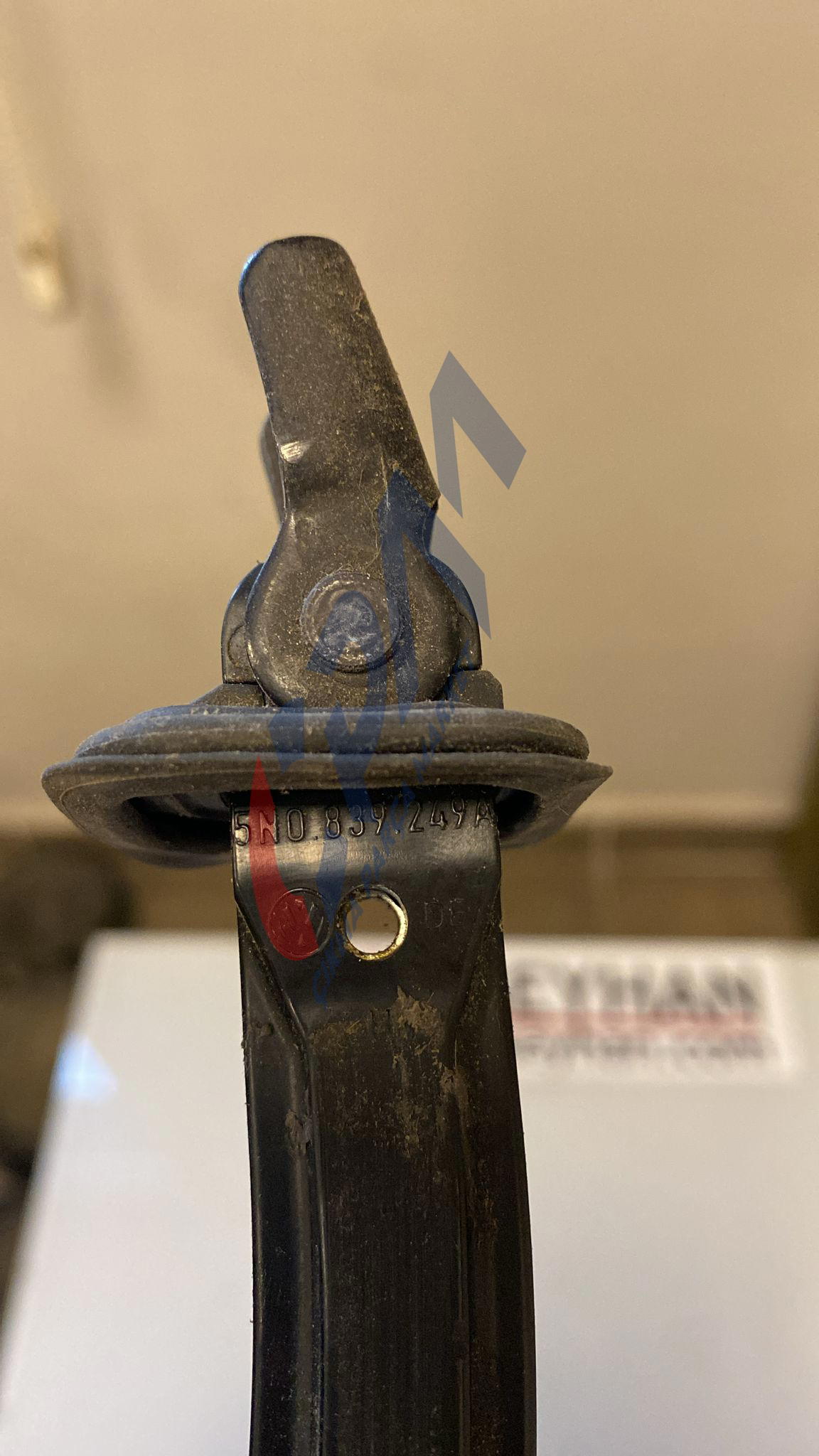 5N0839249A 5N0839267 Volkswagen Tiguan 2015 arka sağ sol kapı gergisi