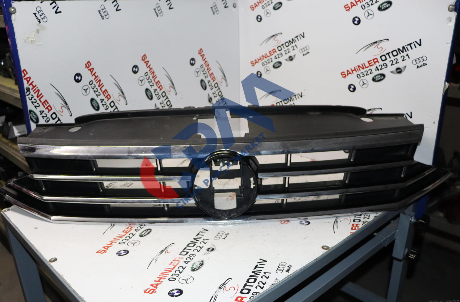 Volkswagen Passat B8  Ön Panjur 3G0853651