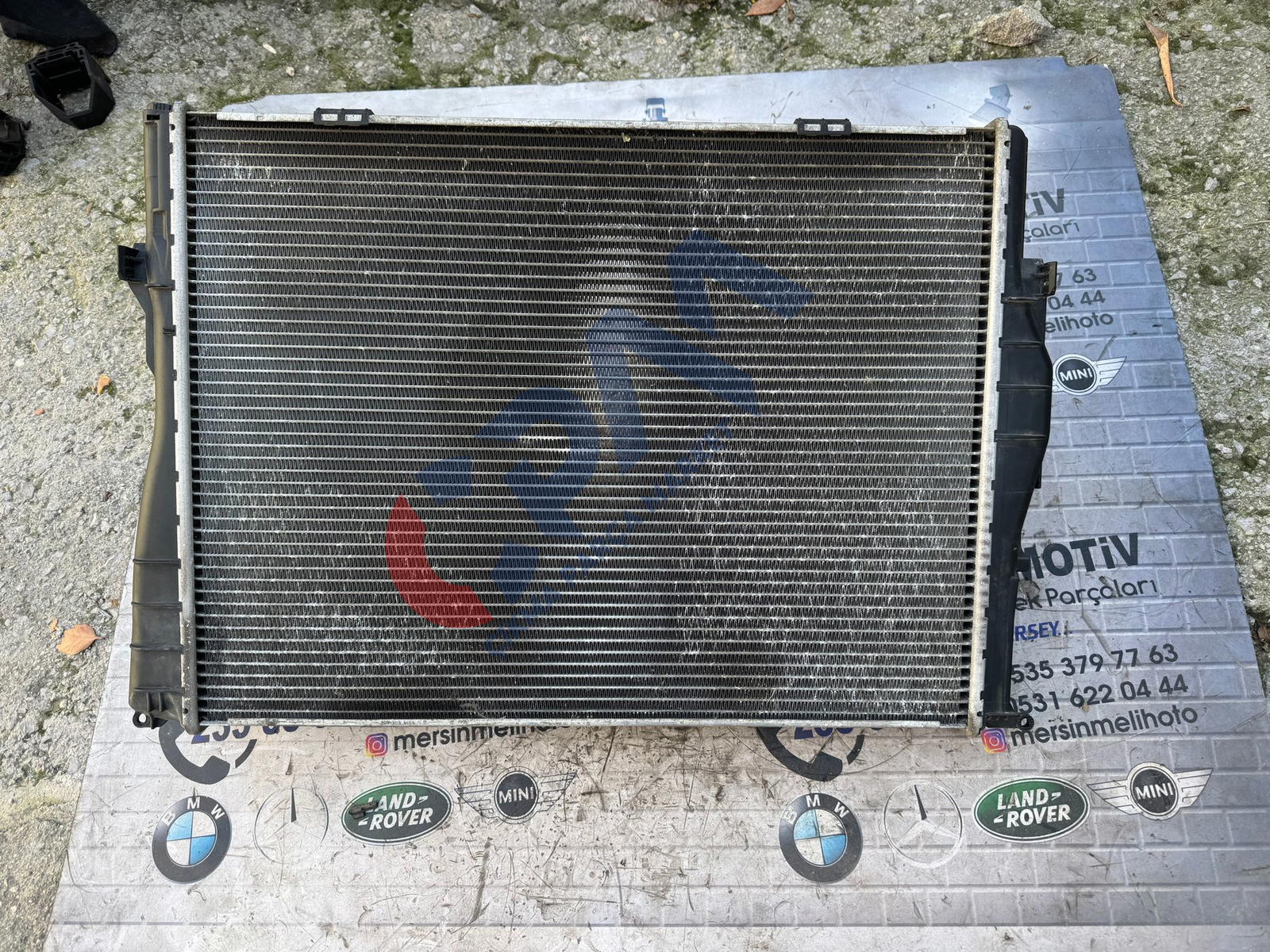 BMW ÇIKMA E90 SU RADYATÖRÜ 7523257