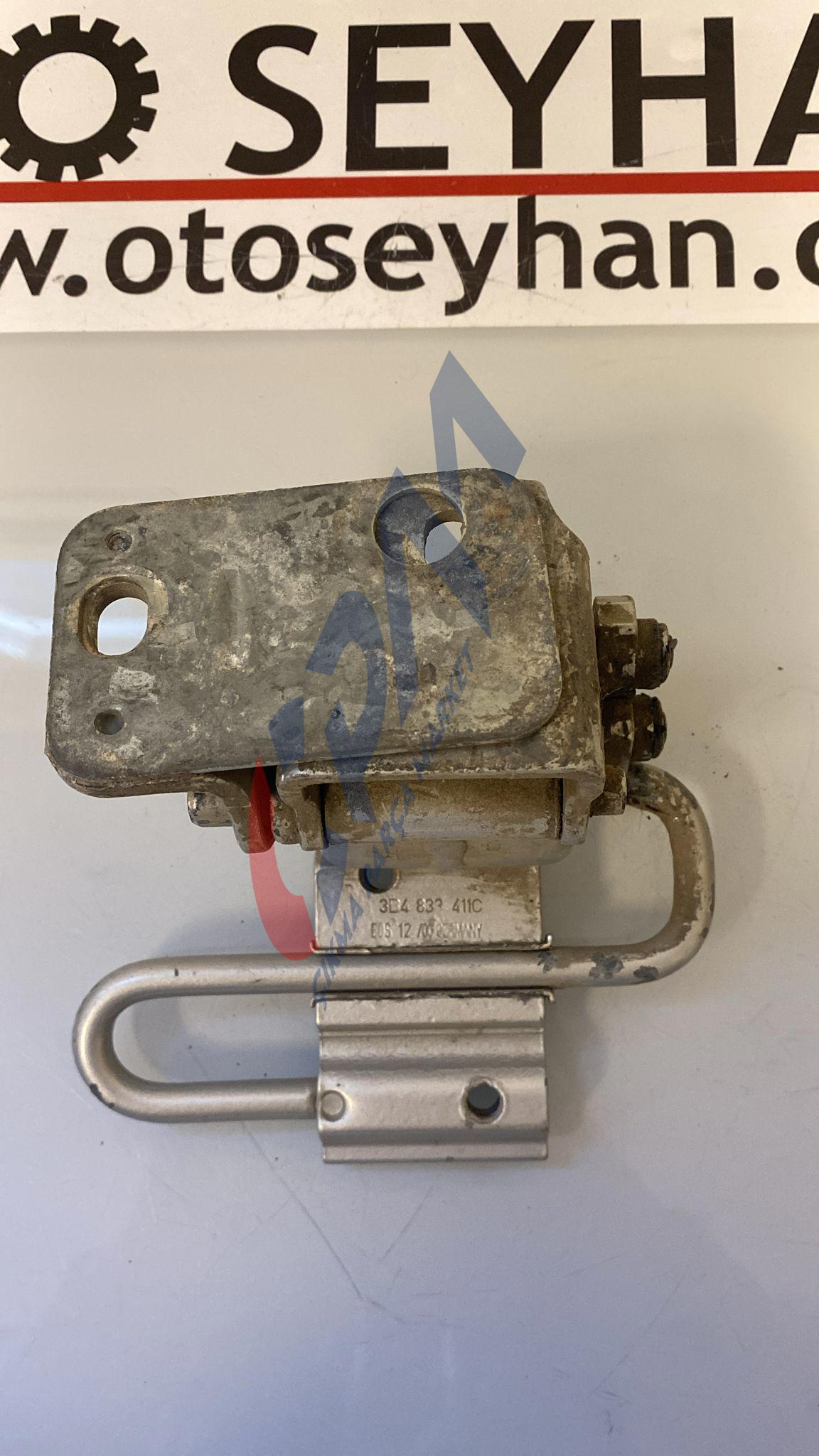 3B4833411C Volkswagen Passat B5 sol arka kapı alt menteşesi