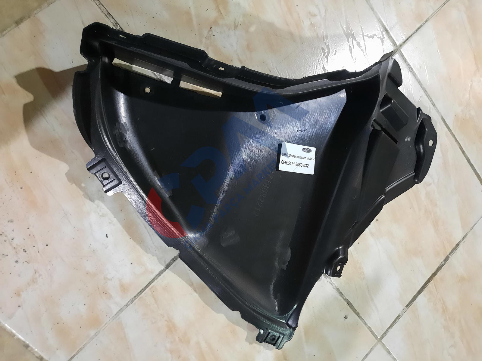 BMW 5 Serisi G30 M DAVLUMBAZI Sağ Ön Çamurluk 51718060032