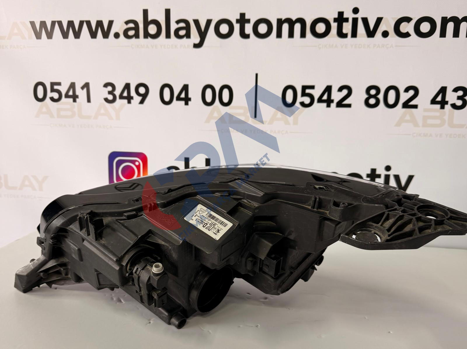 2021 2025 PEUGEOT 208 2008 YENİ ALLURE LED SAĞ ÖN FAR 9833036180