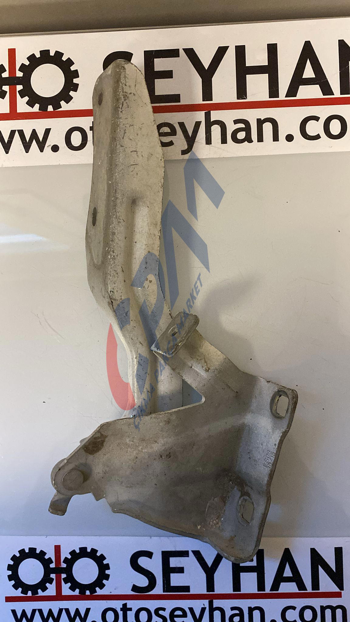 nissan qashqai J11 2016 sağ kaput menteşesi