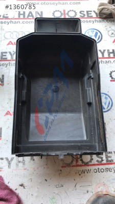 6Q0819875B fabia 2011 kalorifer kazanı alt radyatör kapağı