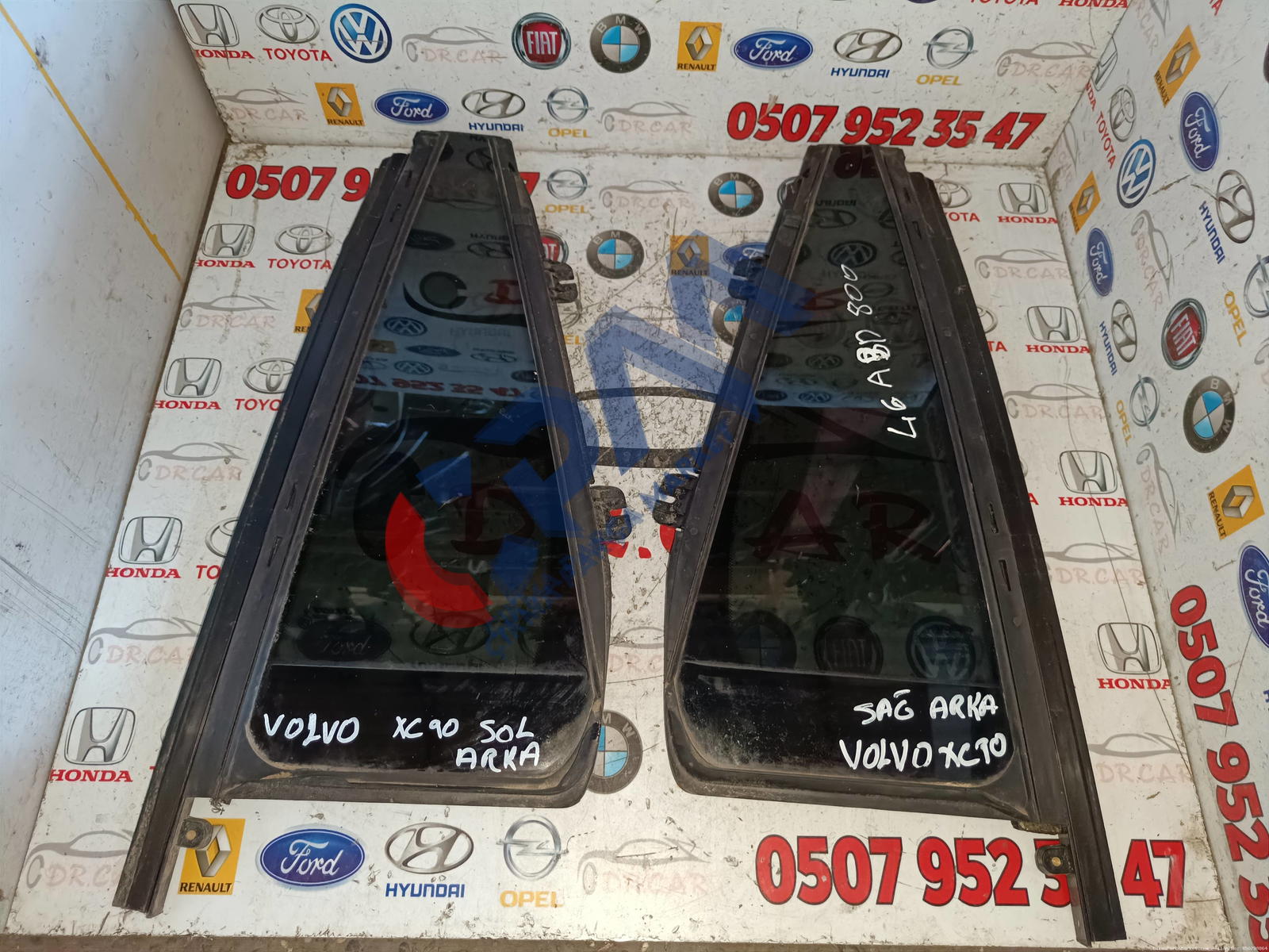Volvo XC90 Arka Kelebek Camı 1226191