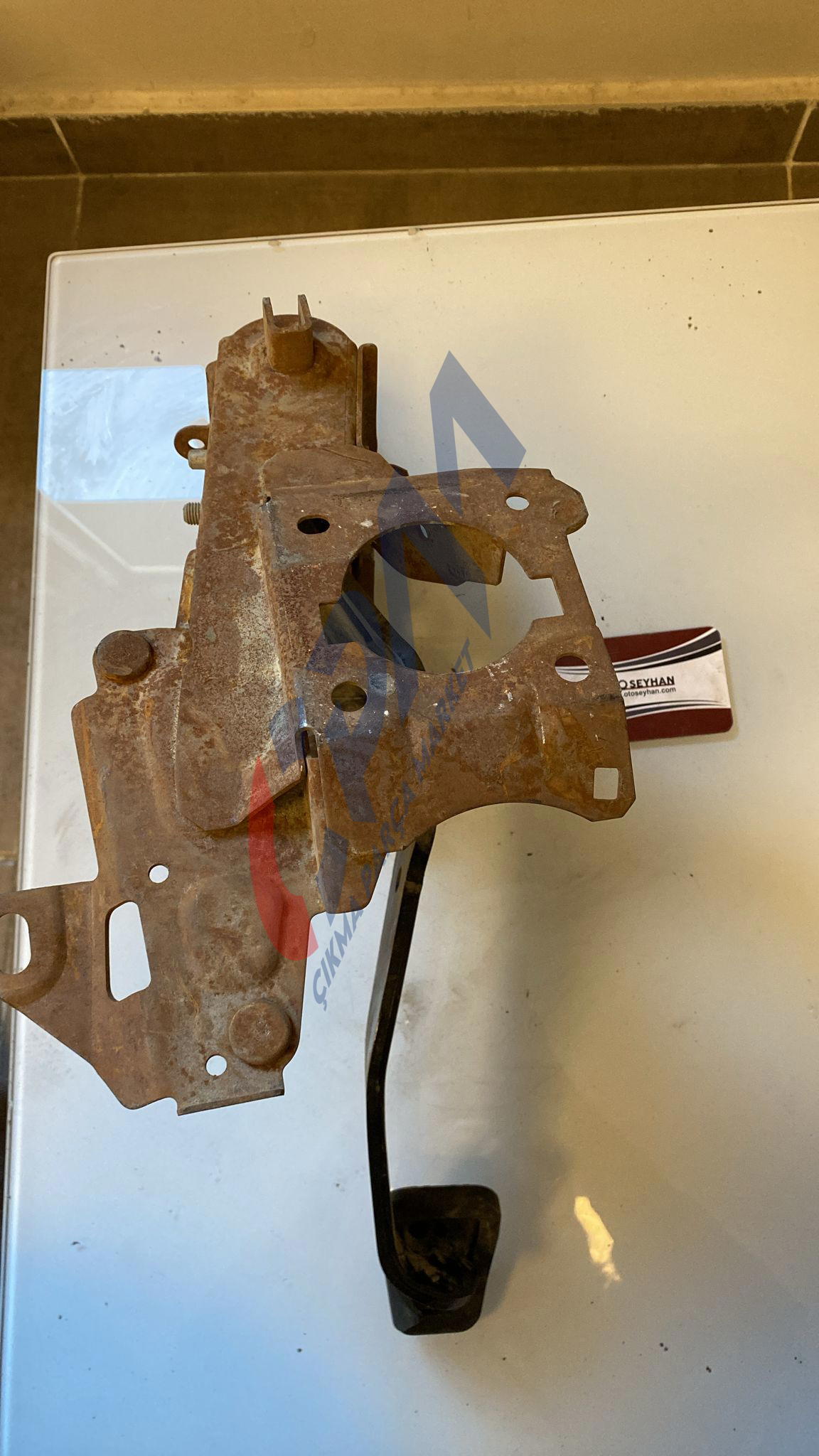 2011 ford fiesta manuel fren pedalı