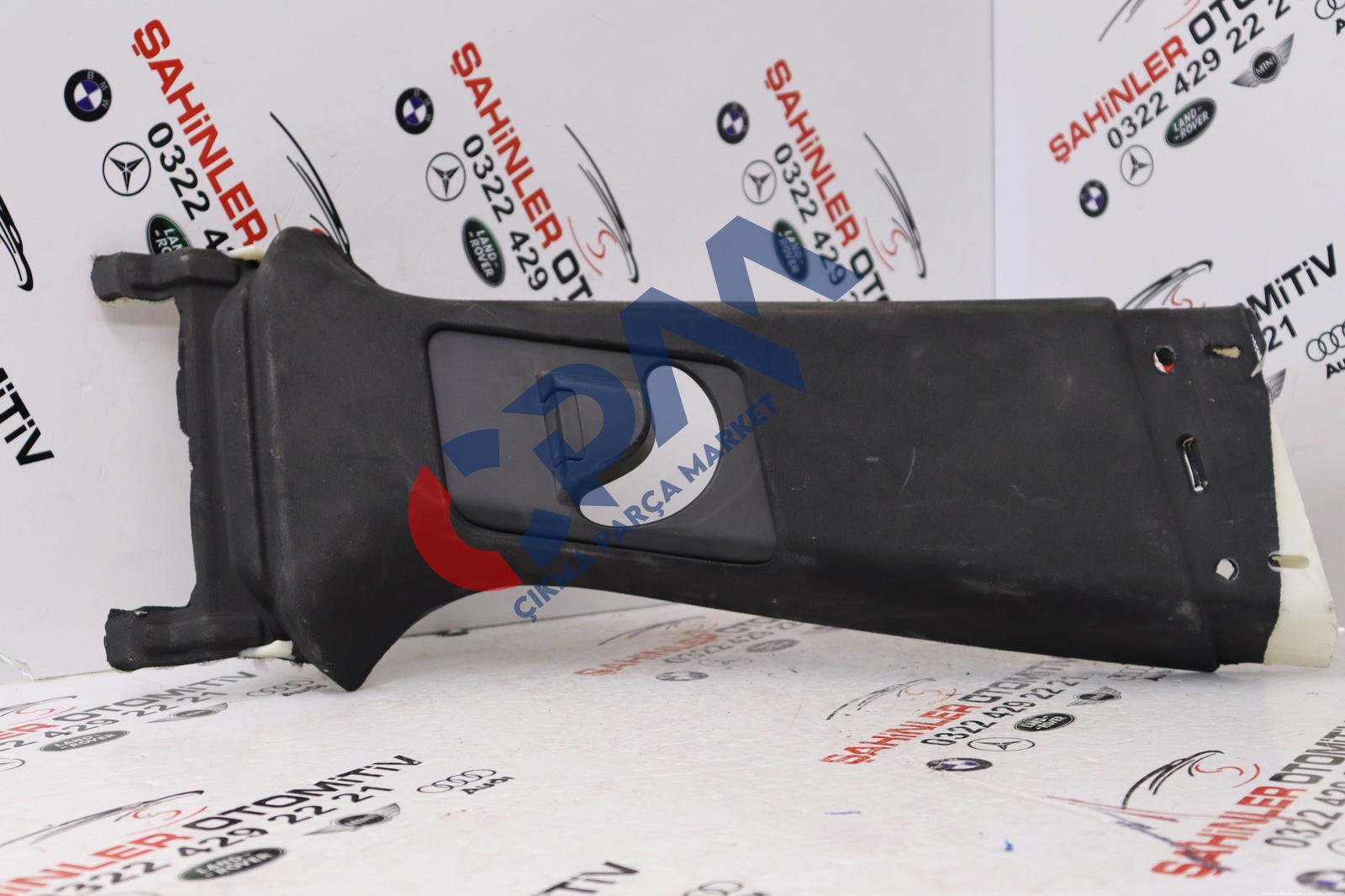 2016 2022 Land Rover Range Rover Sport L494 Sağ Arka İç Direk Kaplaması DK62 601B30 A
