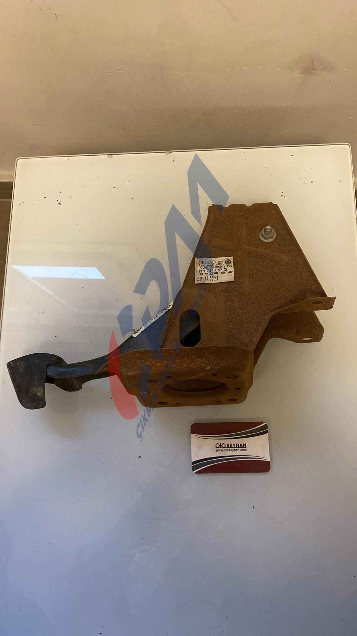 1T1721057Q volkswagen caddy 2004 11 manuel fren pedalı