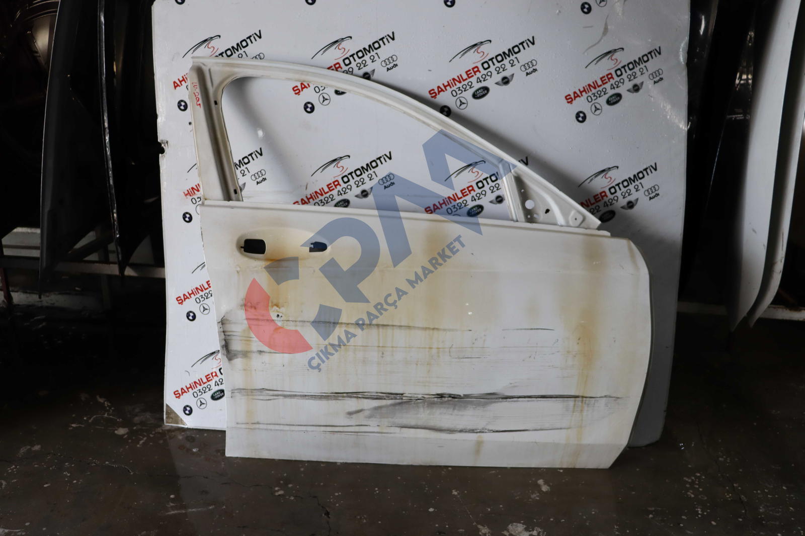 Mercedes C Serisi A205 W205 Sağ Ön Kapı