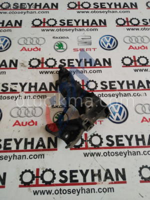 9653249480 peugeot  307 407 1.6 dizel şarj dinamosu braketi