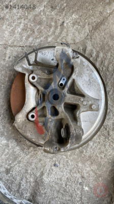 8W0505432T audi a4 sedan 17 sağ arka taşıyıcı