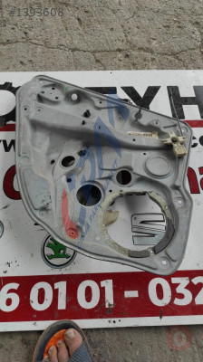 golf 4 arka sol kapı cam krikosu