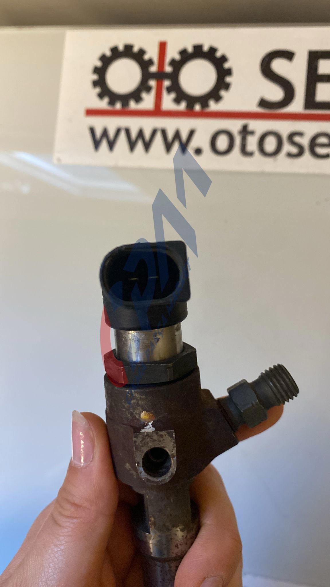 03L130277B Volkswagen Passat B7 CAY 1.6t tdi enjektörü
