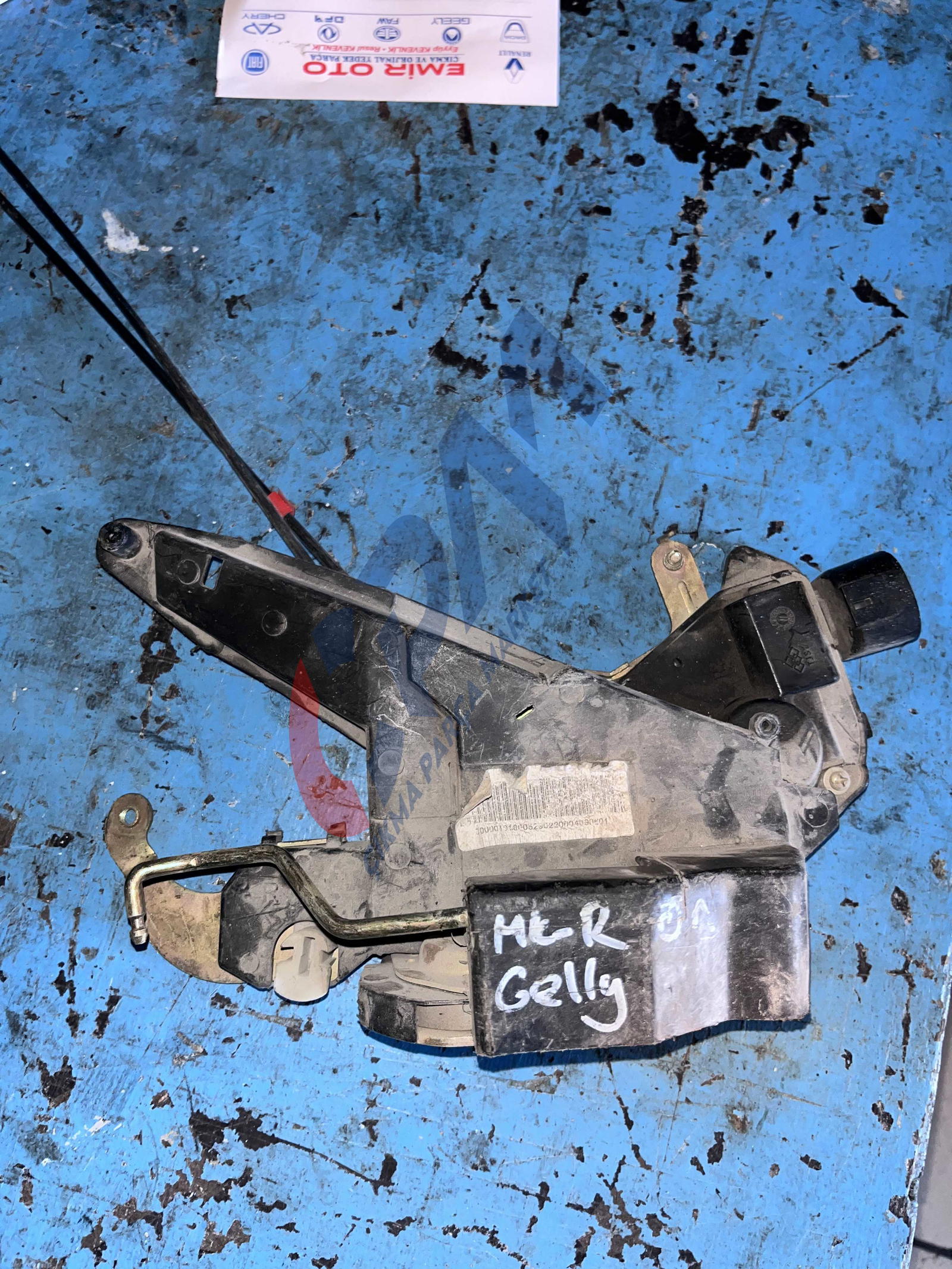 GEELY MK SAG ÖN KAPI KİLİDİ