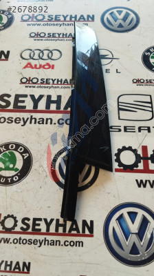 5E3839902 Skoda Octavia 2021 arka sağ dış direk kaplaması