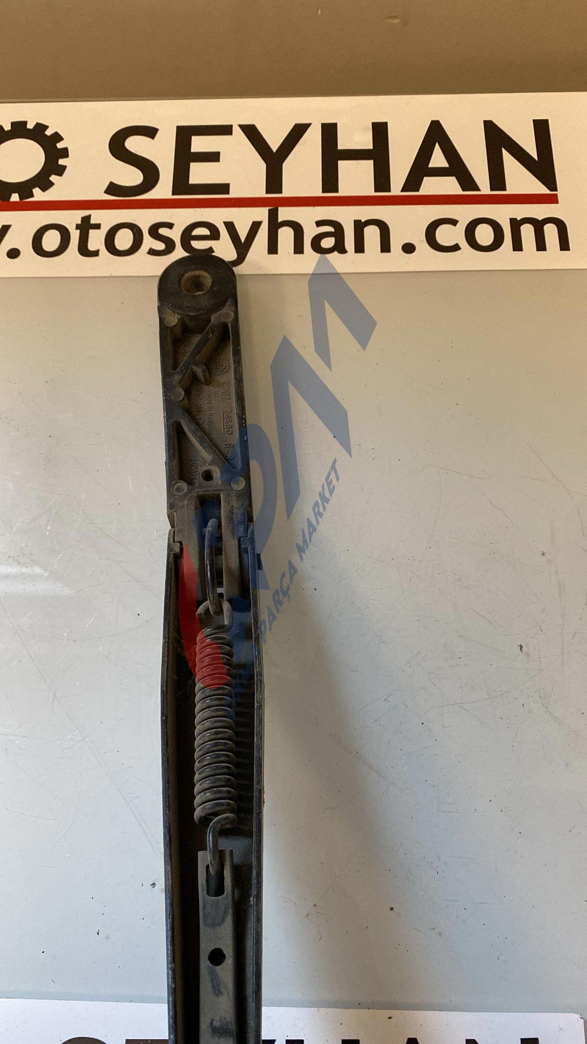 2K1955410A Volkswagen Caddy 2009 2017 sağ ön silecek kolu