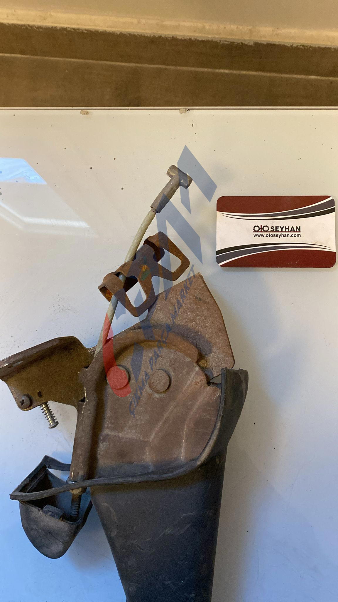 360108002R dacia logan el fren tabancası