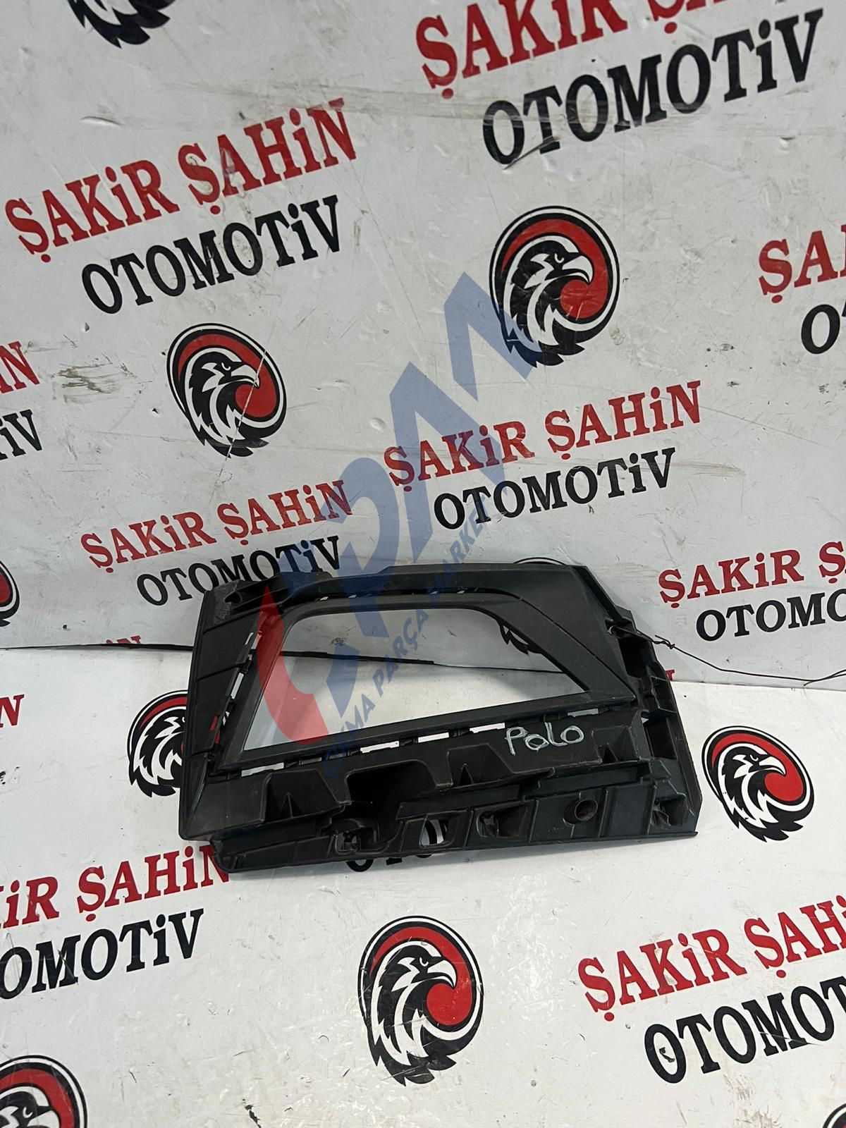 Volkswagen Polo Sis Farı Çerçevesi