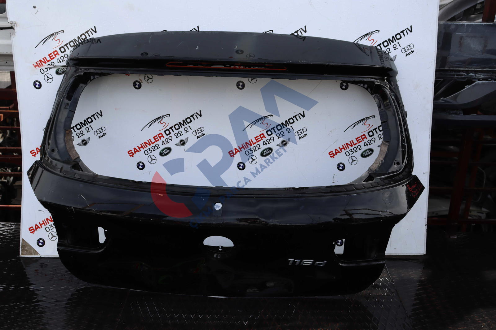 BMW 1 Serisi F20 LCİ Arka Bagaj Kapağı