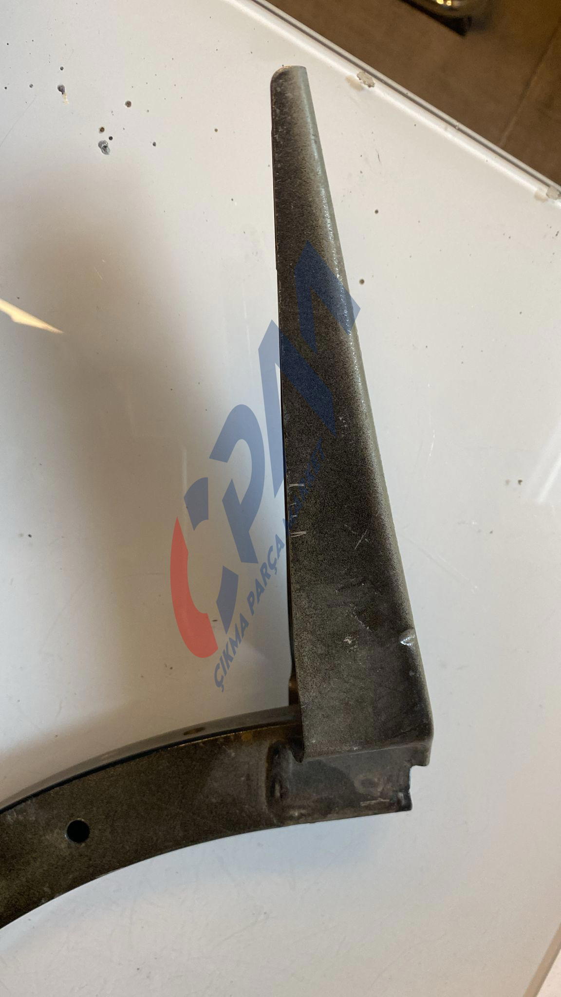 8W5827729 Audi A4 2017 bagaj kapağı menteşesi sol