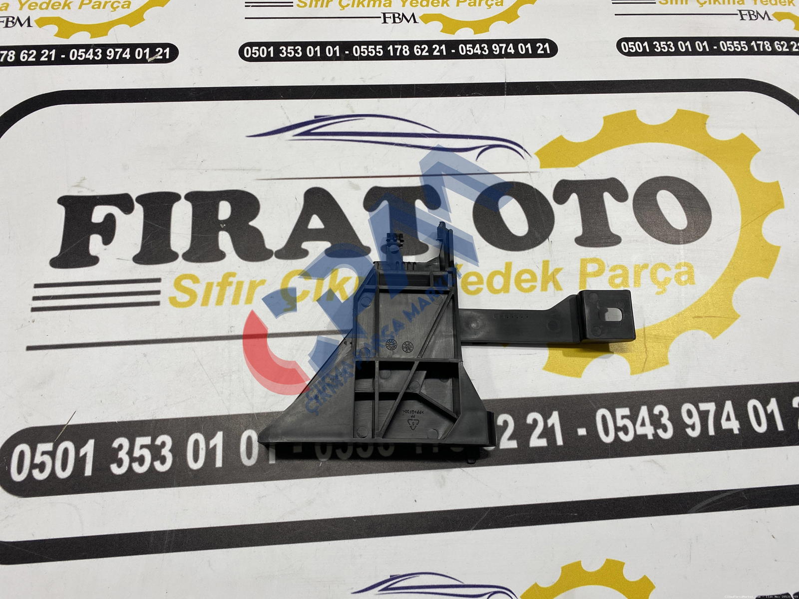 Mercedes B Serisi 246 CLA 117 PANEL BRAKETİ A2466210234