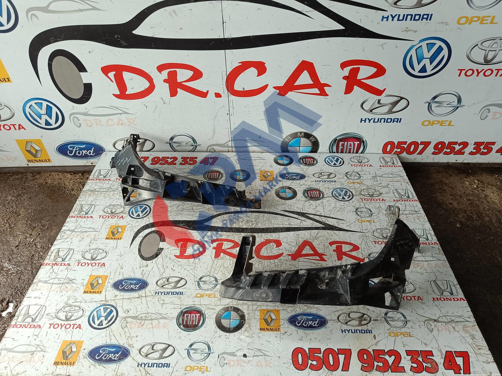 Mercedes Ml W166 Ön Far Braketi A1666200091