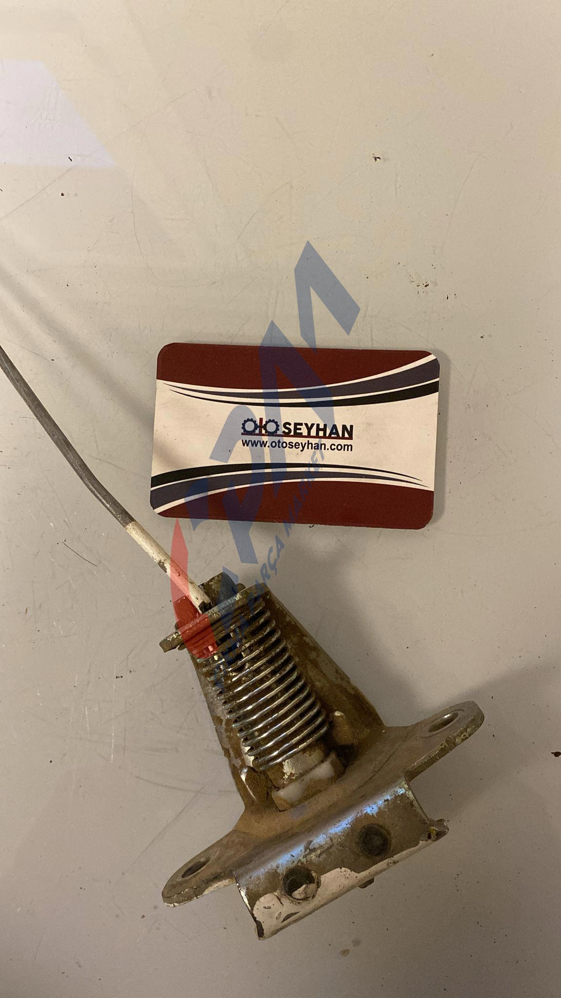 Mitsubishi l200 2014 sol bağaj kilidi