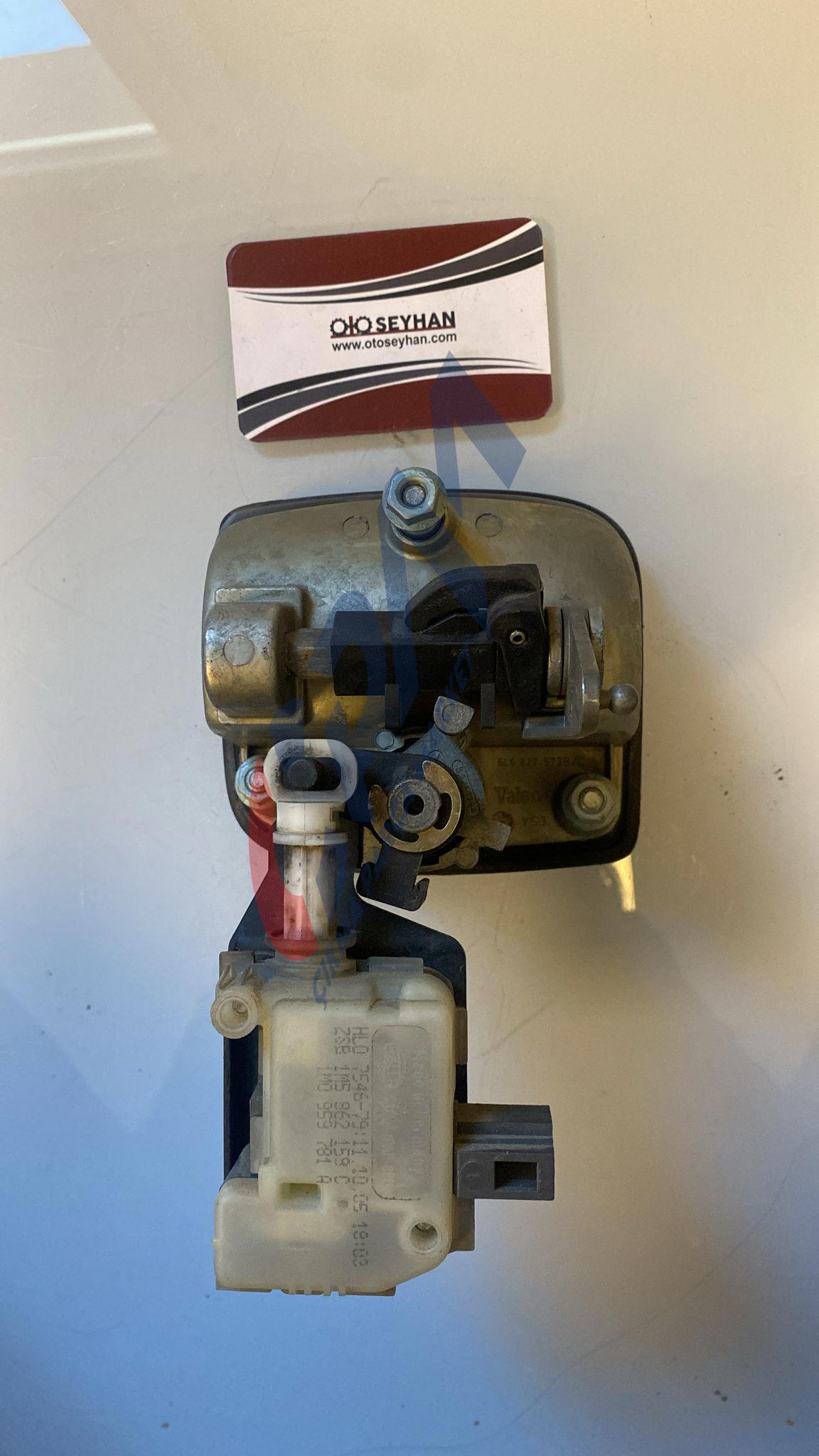 6L6827573B 1M5862159C Seat cordoba ibiza bagaj açma kolu ve motoru