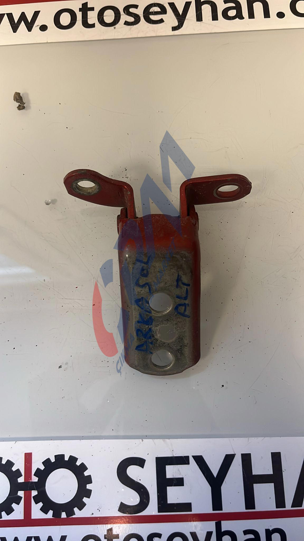 toyota yaris 2012 sol arka kapı alt menteşesi