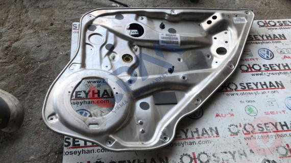 mercedes c180 w204 sağ arka kapı panosu cam krikosu