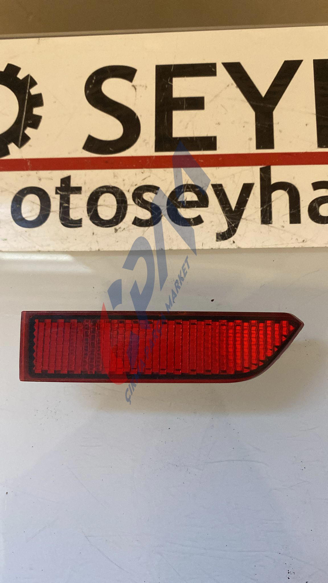 5NA945103 Volkswagen Tiguan 2018 arka tampon sol reflektör lambası