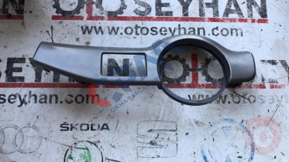 1Z1858417 skoda octavia 2005 far anahtar çerçevesi kaplaması