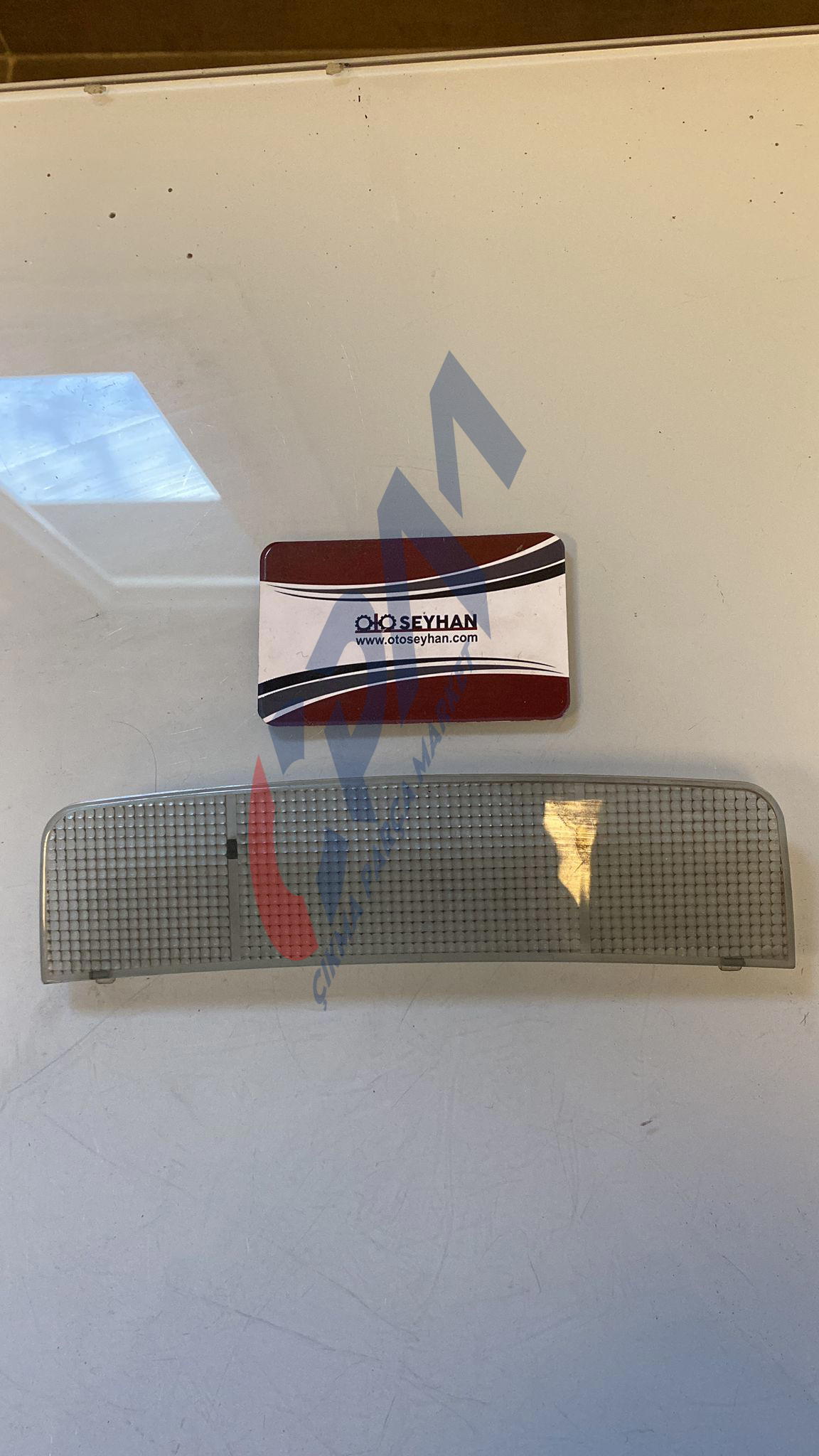 golf 4 bora ön tavan lambası camı