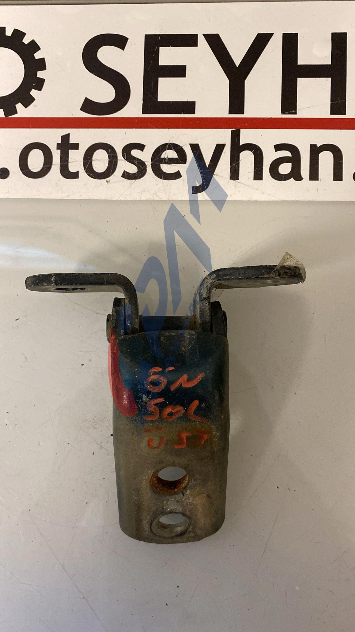 Toyota Carina 1998 sol ön kapı üst menteşesi