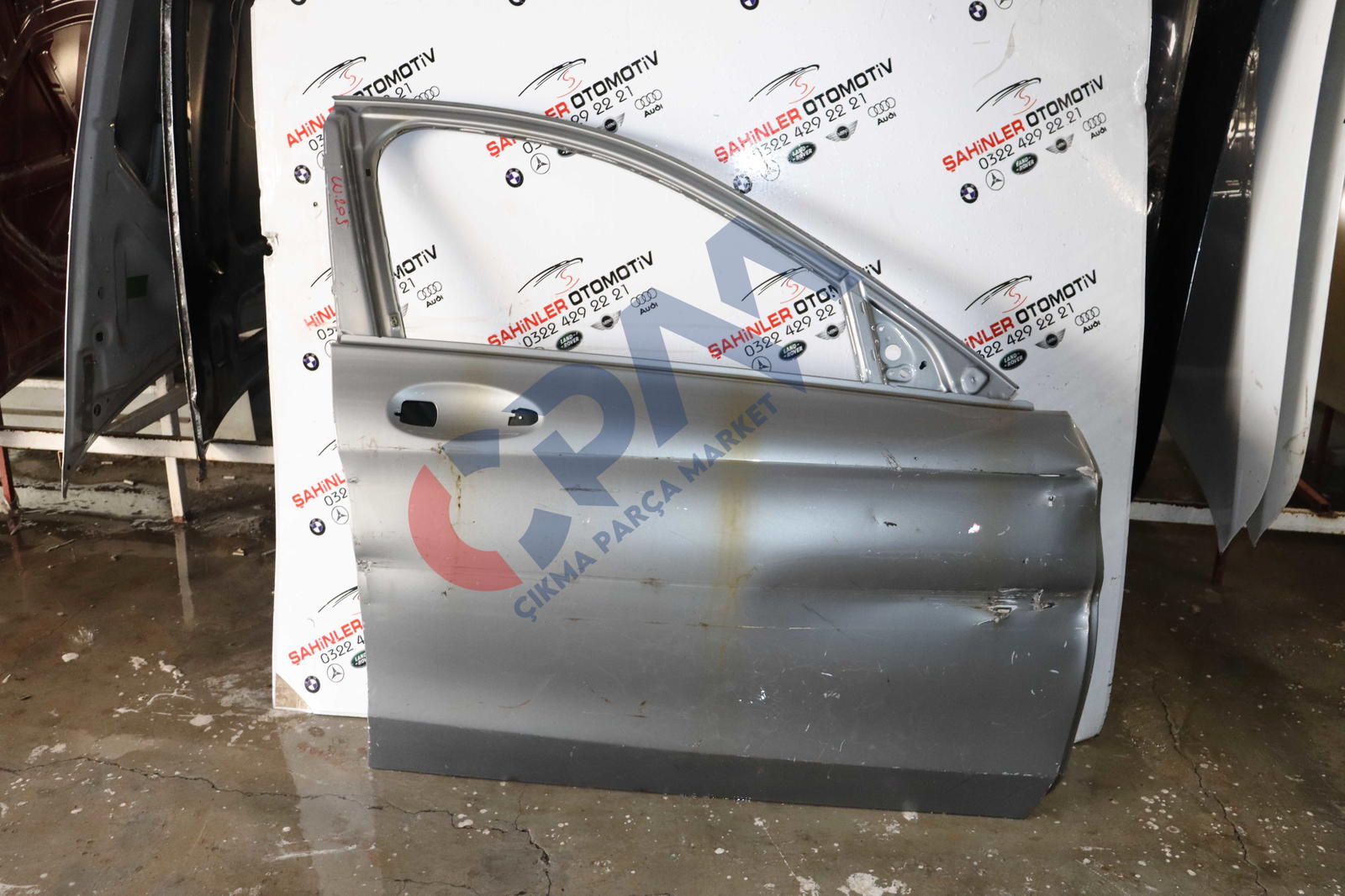 Mercedes C Serisi A205 W205 Sağ Ön Kapı