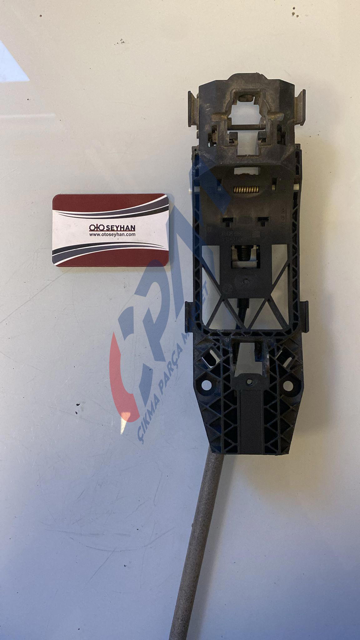 8V0839885 octavia a3 ön arka sağ kapı dış açma kolu braketi
