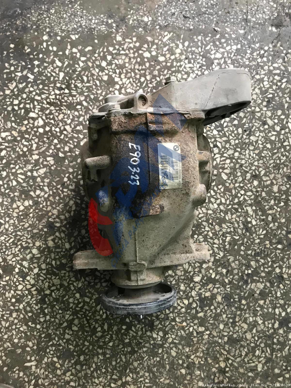 BMW E90 DİZEL 3.23 DEFRANSİYEL