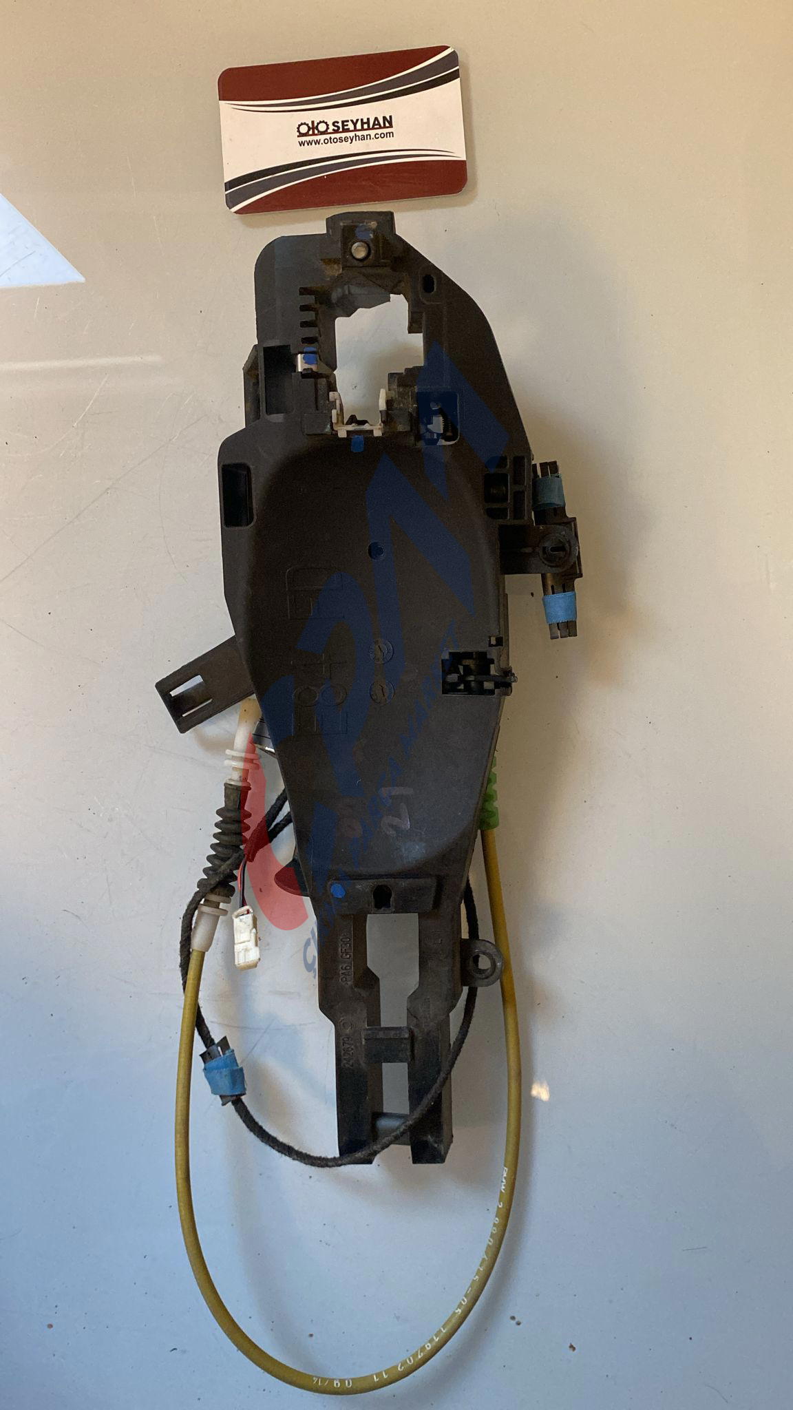 bmw x1 e84 ön sol kapı kolu braketi mekanizması