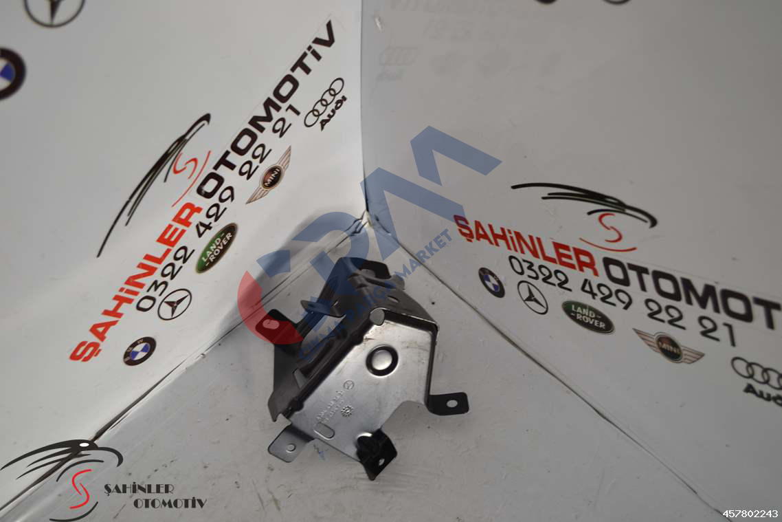 Mercedes C Serisi A204 W204 GLK Sağ Arka Emniyet Kemer Braketi A2046303631