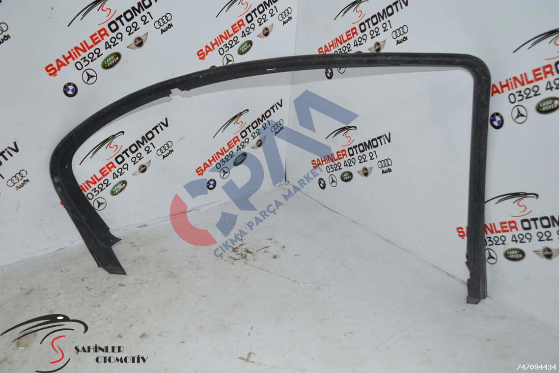 BMW 5 Serisi E60 Sağ Arka Kapı Çıtası 51357033647