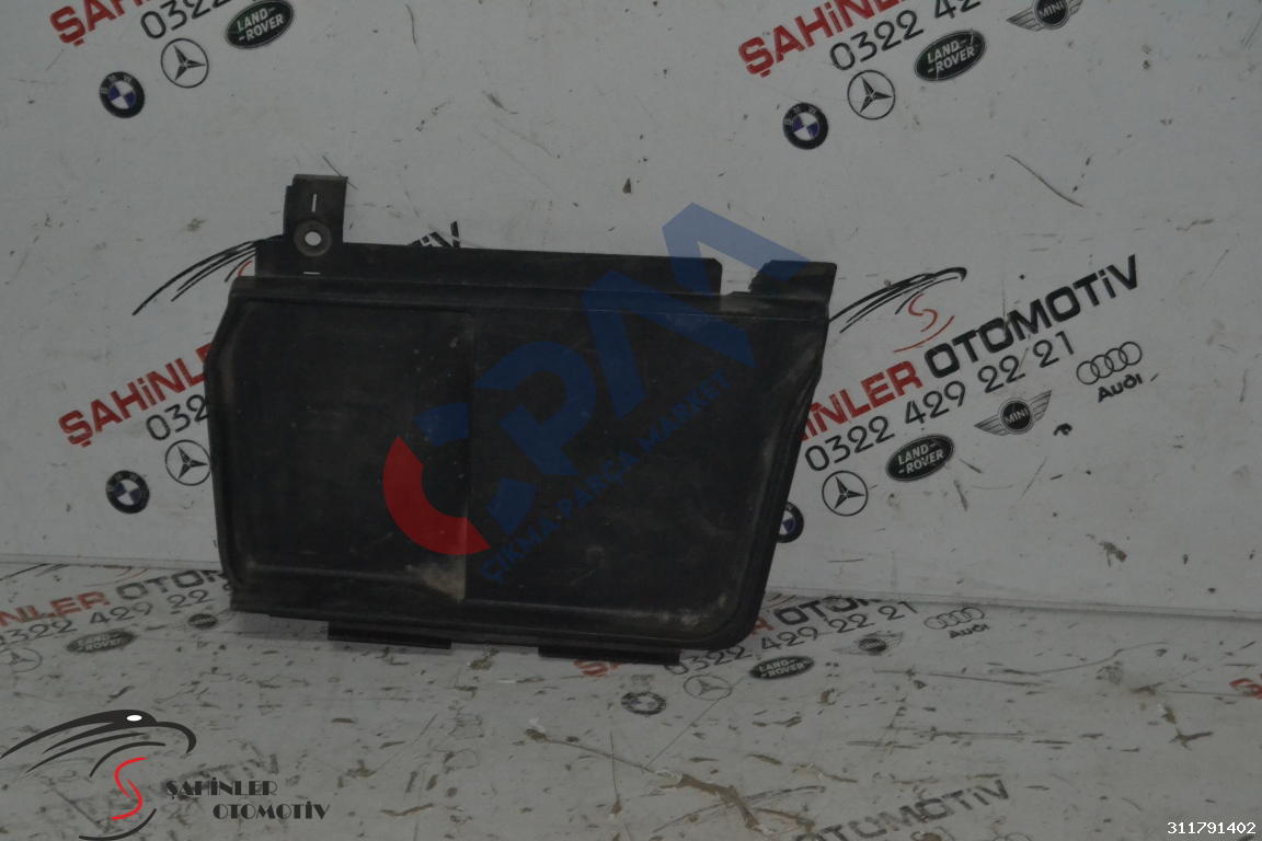 BMW 3 Serisi E46 3 Serisi M3 Gövde Pil Bölmesi Kapağı Akü Yuvası 51478193803
