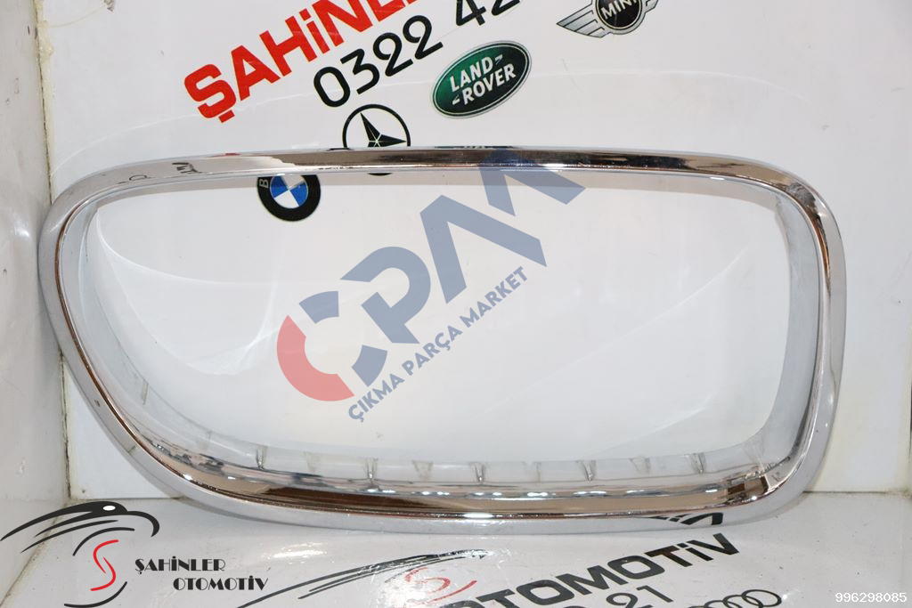 BMW 5 Serisi f10 nikelaj Sağ Ön Panjur Çerçevesi 51137200726