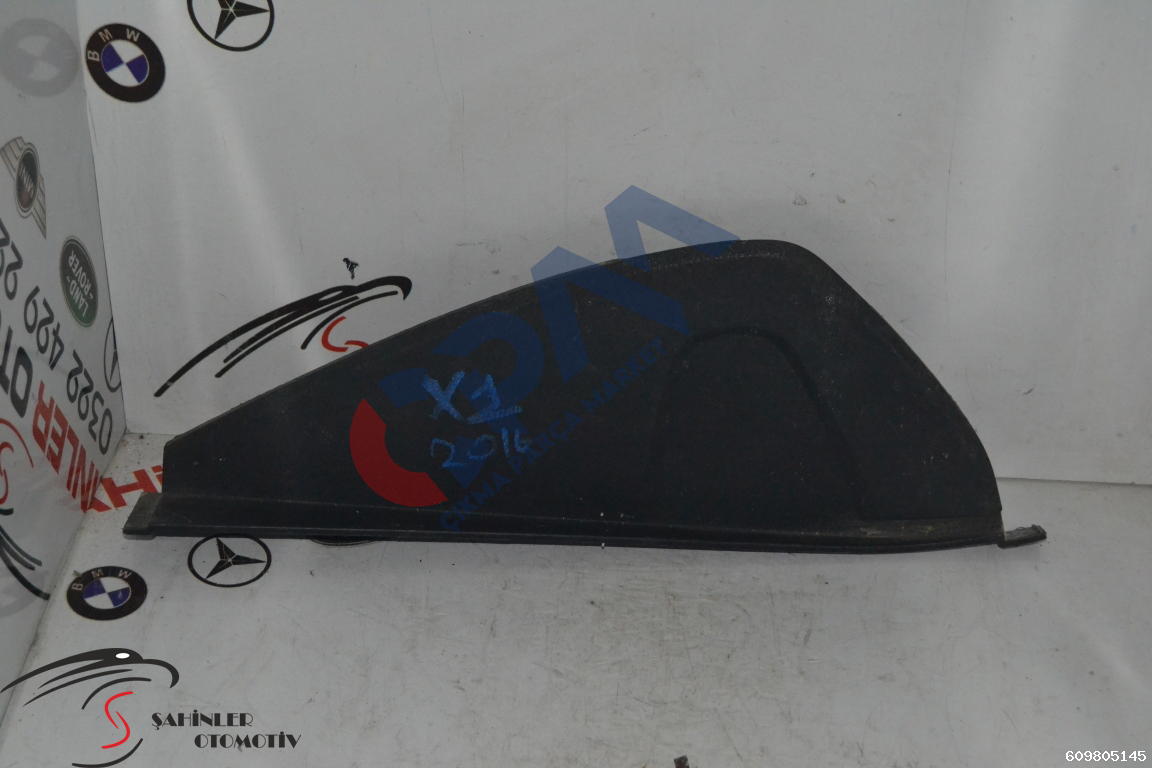 BMW X1 F48 Sağ Kapak 51459292146