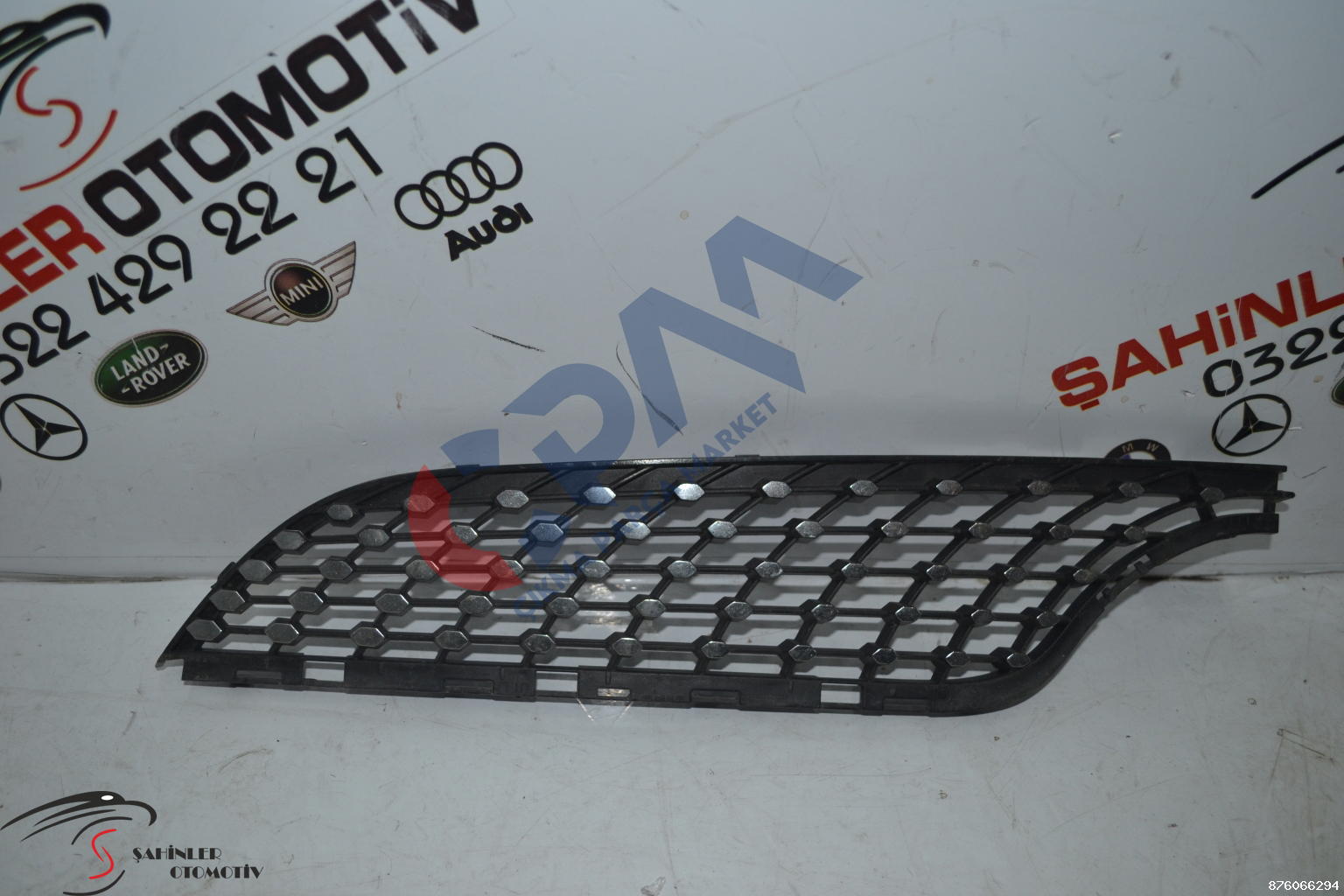 Mercedes CLA Serisi W117 A117 Sol Ön Tampon Izgarası A1178880960