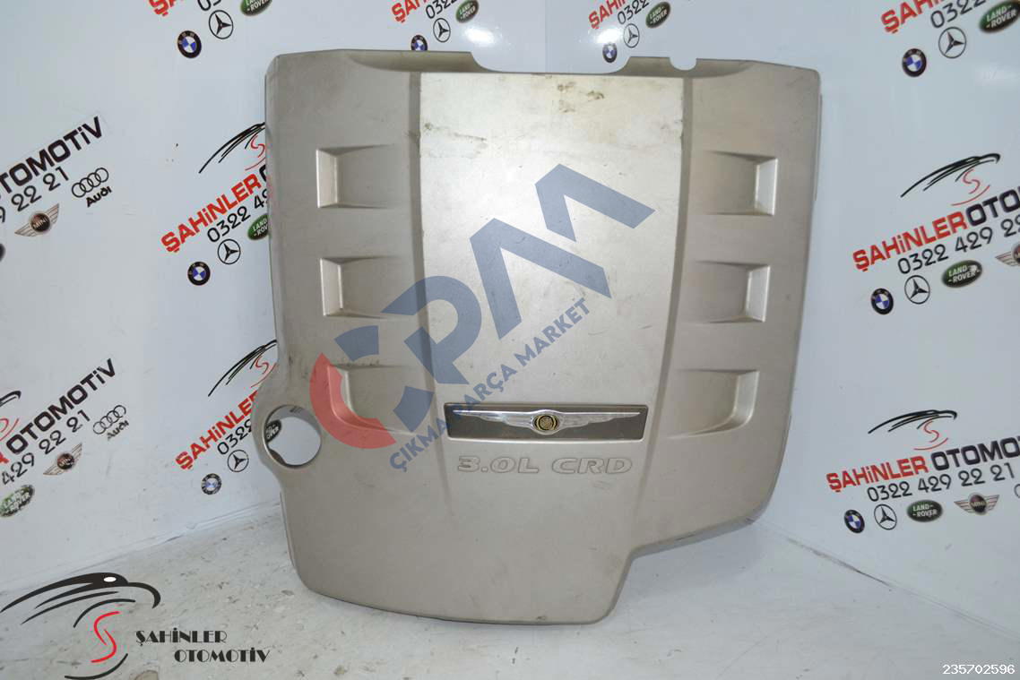 Chrysler 300 C Ön Motor Üst Kapağı 04591996A