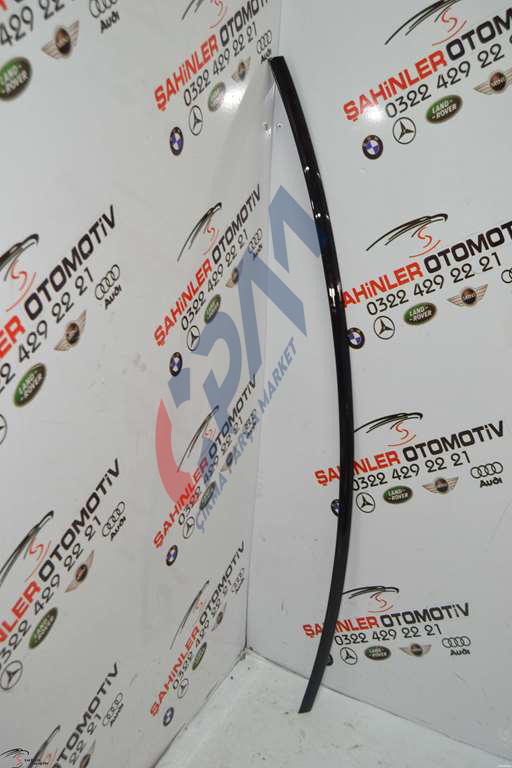 Mercedes C Serisi A203 W203 Ön Cam Çıtası A2036710530