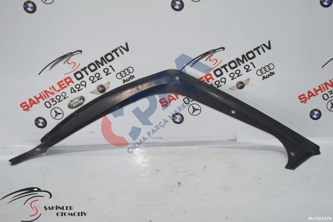 2011  Mercedes C Serisi W204 Yağmur Oluk Çıtası a2046931533