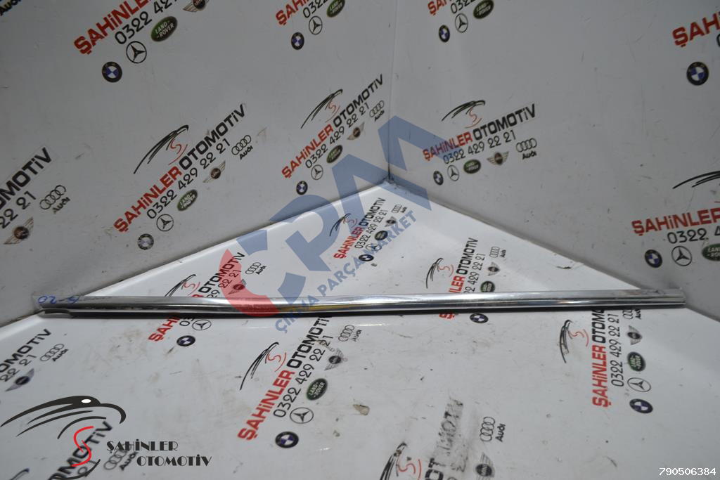 BMW 3 Serisi G20 Sağ Ön Cam Dış Sıyırıcı Fitili 7407414