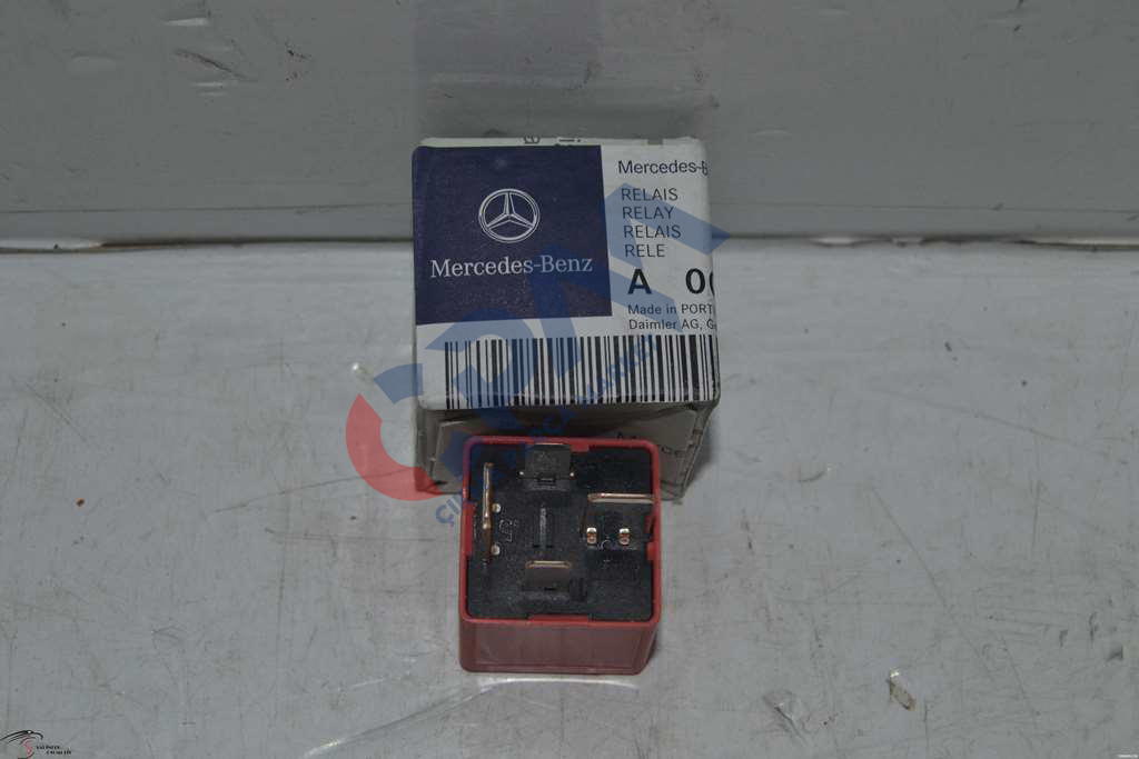 Mercedes C Serisi A205 W205 Röle A0009821923